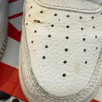 Nike Ayakkabıda Kısa Sürede Tek Tarafta Yırtılma Ve Olumsuz İnceleme Sonucu