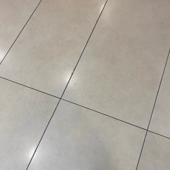 Olivium Tavuk Dünyası'nda Yetersiz Karşılama Ve Yavaş Servis Deneyimi