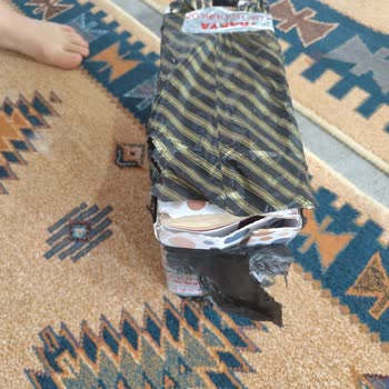 Sürat Kargo Parçalanmış Ve Eksik Ürünle Teslim Edilen Kargo Mağduriyeti