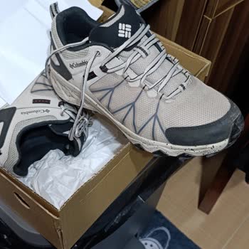 My Columbia Shoes Tore at the Heels in Under a Year but Weren’t Covered by Warranty