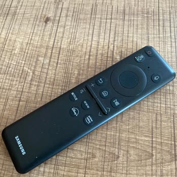 Samsung TV Kumandası Şarjsız Çalışmıyor, Yardım Bekliyorum