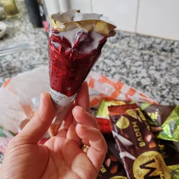 Migros Sanal Marketten Gelen Dondurmalar Erimiş Ve Açılmış Şekilde Teslim Edildi
