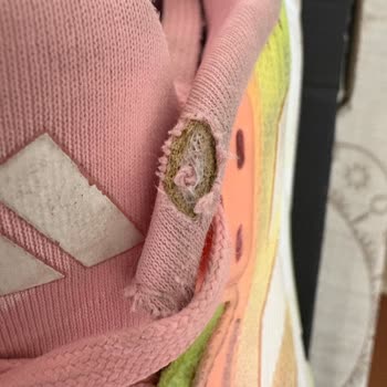 Adidas Ayakkabıda Kısa Sürede Yaşanan Deformasyon Ve İade Sorunu