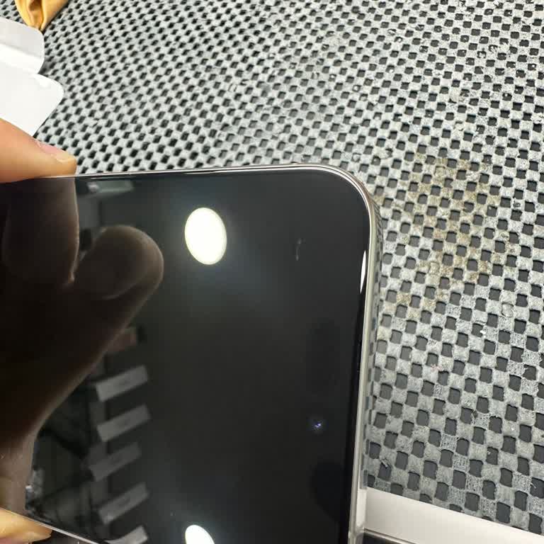 Yeni Alınan İphone'un Çizik Çıkması Ve Destek Eksikliği