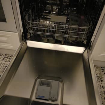 Bulaşık Makinesinde Paslanma Sorunu Ve Yetersiz Servis Çözümü