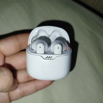 JBL Tune Flex Kulaklıklarımda Işık Ve Çalışmama Sorunu Yaşıyorum