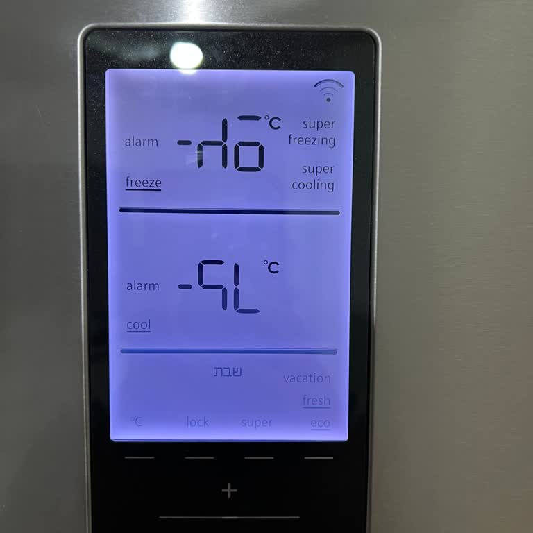 Siemens Buzdolabında Sürekli Ekran Sorunu Ve Yüksek Servis Ücreti