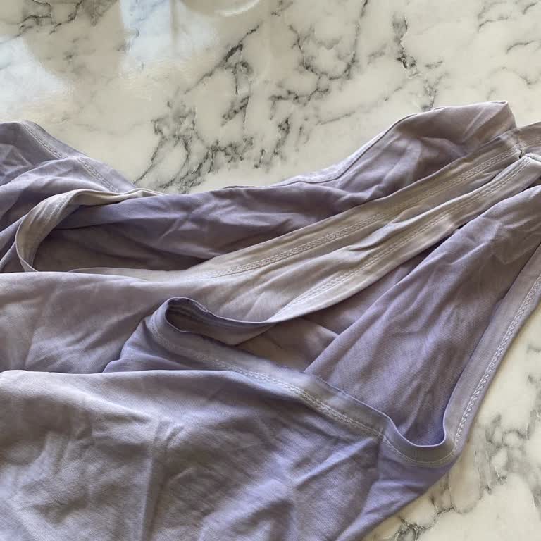 Avva Tişörtün Boya Akıtması Kıyafetlerimi Mahvetti