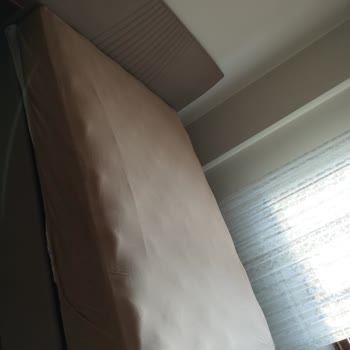 Aldığım Baza Ve Yataktan Gelen Kötü Koku Ve İlgisiz Servis Mağduriyeti