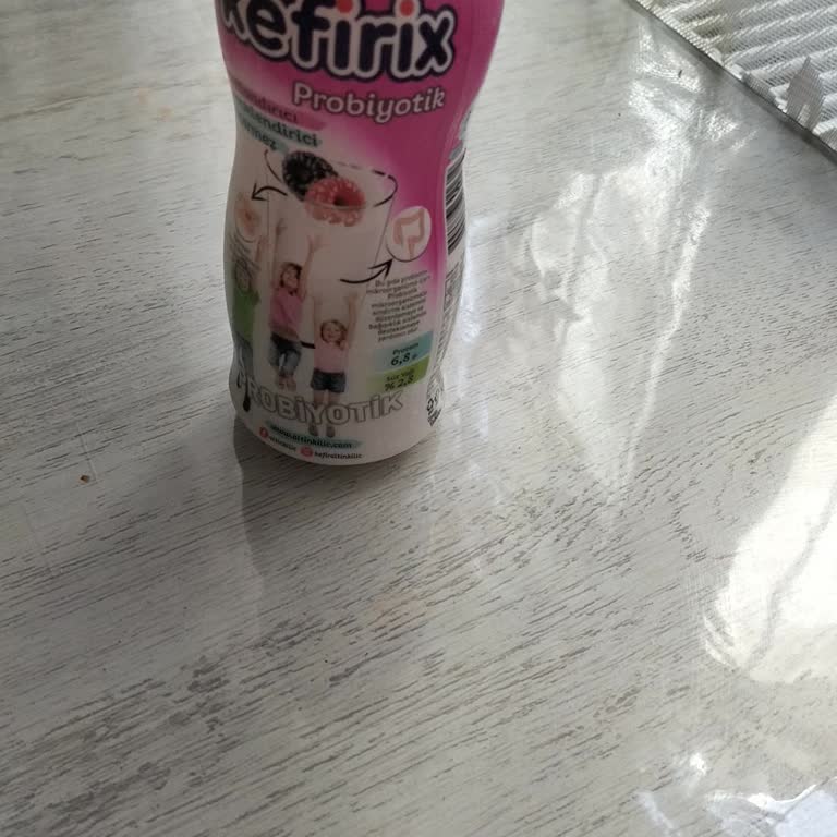 Altınkılıç Kefir Şişesi Açarken Patladı Ve Kötü Kokuyordu