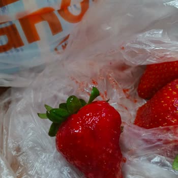 Migros Tıkla Gel Siparişimde Bozuk Çilek Ve Yetersiz Müşteri Hizmeti