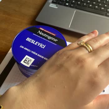 Nemlendirici Krem Ellerimi Daha Da Kuruttu, Beklentimi Karşılamadı