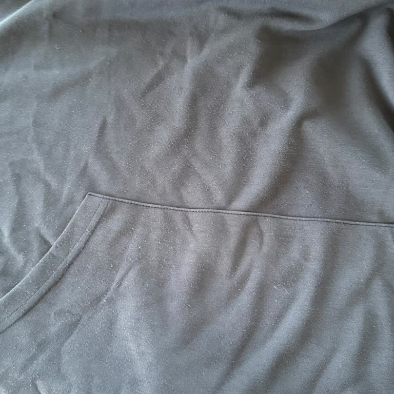 Ayıplı Eşofman İçin İade Reddi Ve İlgisiz Mağaza Deneyimi