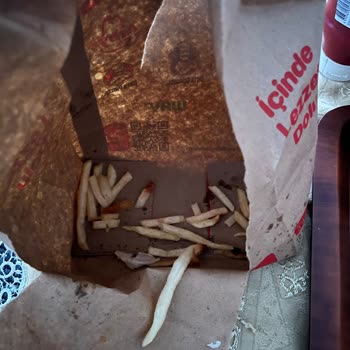 Siparişim Geç Ve Eksik Teslim Edildi, Ürünler Soğuk Ve Yanık Geldi