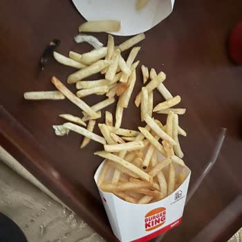 Siparişim Geç Ve Eksik Teslim Edildi, Ürünler Soğuk Ve Yanık Geldi