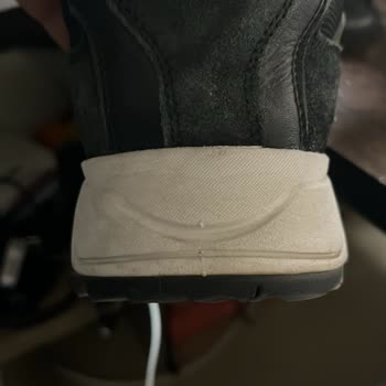 Discovery Ayakkabılarda Renk Solması Ve Garanti Sorunu