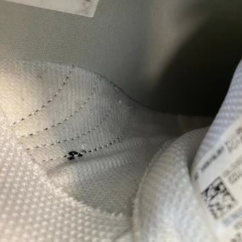 Adidas Ayakkabıda Sürekli Yaralanmaya Sebep Olan Sertlik Sorunu