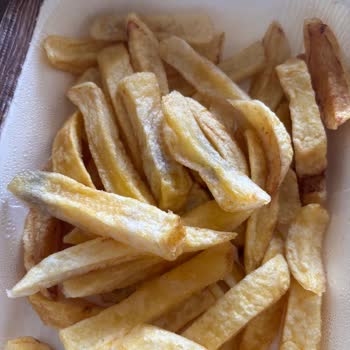 Çocuklara Küflü Patates Servisiyle Hayal Kırıklığı