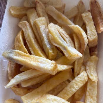 Çocuklara Küflü Patates Servisiyle Hayal Kırıklığı