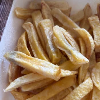 Çocuklara Küflü Patates Servisiyle Hayal Kırıklığı