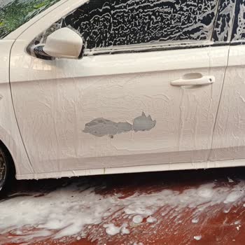 Peugeot 301'in Orijinal Boyasında Sürekli Kabarma Sorunu