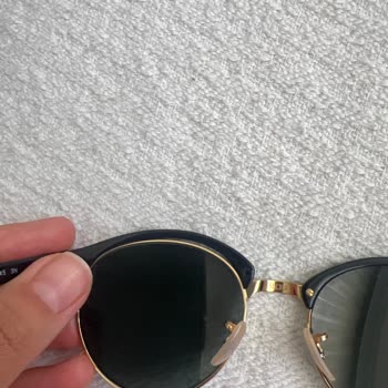 Rayban Gözlüğümün Vidası Sürekli Çıkıyor Sorun Çözülmüyor