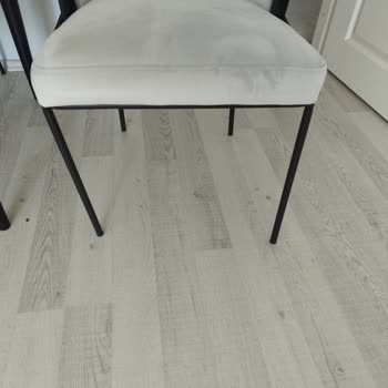 Yemek Odası Takımında Sürekli Sandalye Sorunu Ve Çözüm Eksikliği