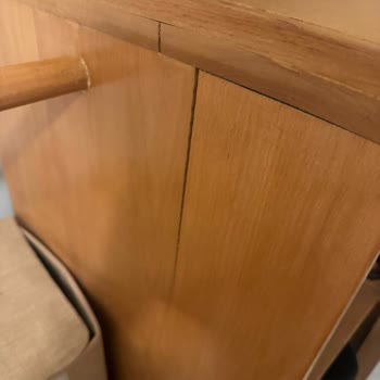 Açık Gardırop Hasarlı Ve Eksik Hizmetle Teslim Edildi