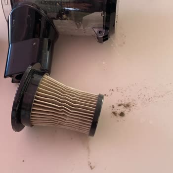 Servisten Pis Ve Onarımı Şüpheli Süpürge Teslimi