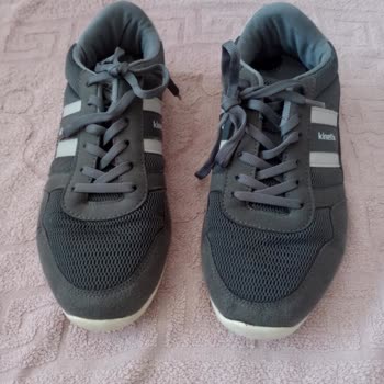 Kinetix Spor Ayakkabının Tabanı Kısa Sürede Döküldü, Mağduriyet Yaşadık