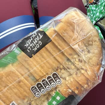 Aldığım Uno Ekmek Küflü Çıktı, Son Kullanma Tarihi Geçmemişti