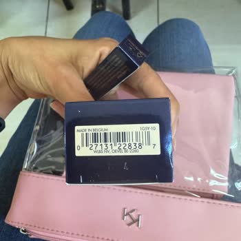 Ich bekam gefälschtes Estee Lauder Make-up, Rückgabe wurde abgelehnt!