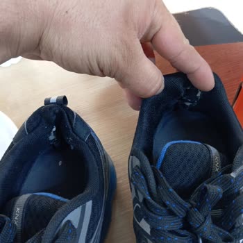 Kinetix Ayakkabıda Çift Taraflı Yırtılma Sorunu