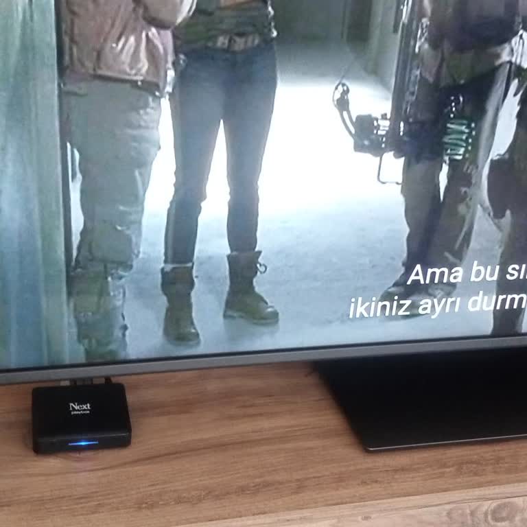 Philips Ambilight TV'de Titan OS Kısıtlaması Nedeniyle Uygulama Yükleyememe Sorunu