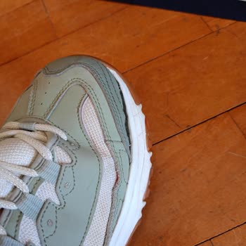 Yeni Alınan Skechers Ayakkabı Kısa Sürede Açıldı, İnceleme Süreci Mağdur Etti