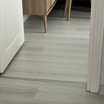 Konsolun Alt Tabanı Eğildi, Servis Yerinde Çözüm Sunmuyor