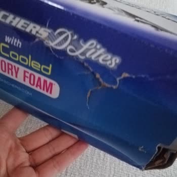 Aldığım Pahalı Ayakkabının Kutusu Hasarlı Geldi
