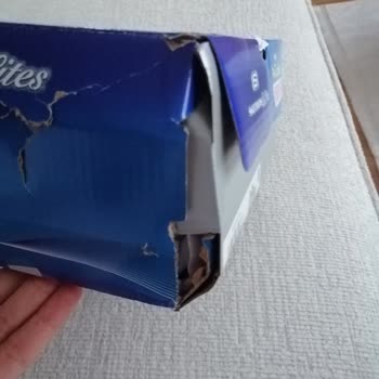 Aldığım Pahalı Ayakkabının Kutusu Hasarlı Geldi