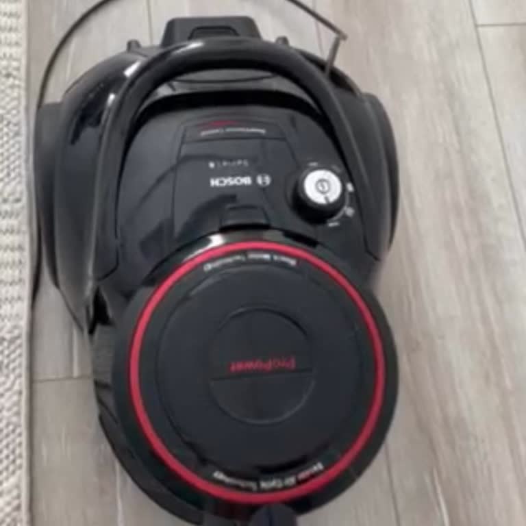 Garantili Süpürgeye Yüksek Servis Ve Filtre Ücretiyle Mağduriyet