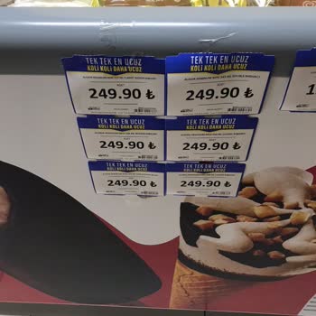 Yanıltıcı Etiket Ve Kaba Davranışla Karşılaştım