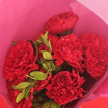 Anneler Günü Siparişim Hayal Kırıklığına Dönüştü: Eksik Ürün, İlgisiz Destek