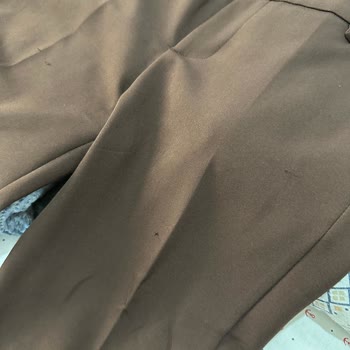 Bershka Pantolonum Kısa Sürede Deforme Oldu
