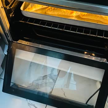 Fırın Kapağım Aniden Düştü Ve Kapanmıyor Şaşkınım