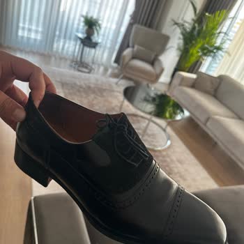 Gerçek Deri Diye Satılan Ayakkabı 3. Kullanımda Deforme Oldu