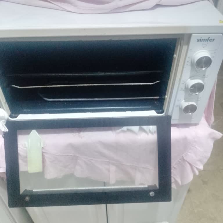 Simfer Yeni Alınan Fırının Kapağı Aniden Düştü, Mağduriyet Yaşıyorum