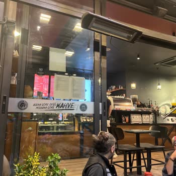 Brew Mood Şubesinde Olumsuz Çalışan Tavrı Ve Yetersiz Müşteri Memnuniyeti