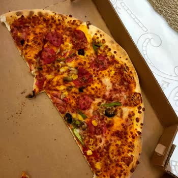 Ekstra Ücretle Alınan Bol Malzemeli Pizzada Hayal Kırıklığı