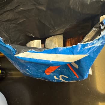 Starbucks'tan Online Kahve Siparişi Hayal Kırıklığı: Yetersiz Paketleme Ve Tazelik Sorunu