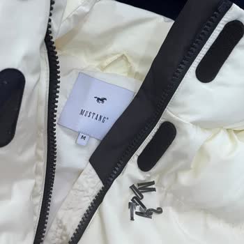 Mustang Montun Yaka Harfleri Çıktı Garanti Reddetti Orjinallik Şüphesi