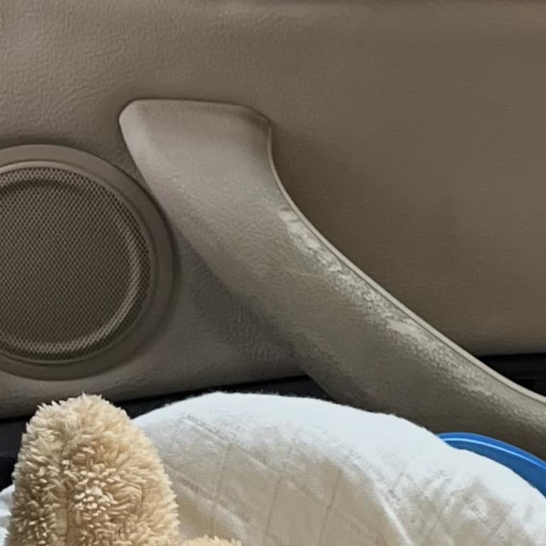 BMW X1 Kapı Kolları Eridi Mağduriyetim Büyük